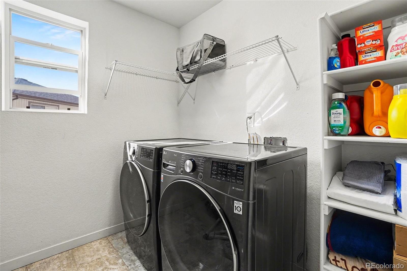 MLS Image #20 for 18643 e 50th place,denver, Colorado