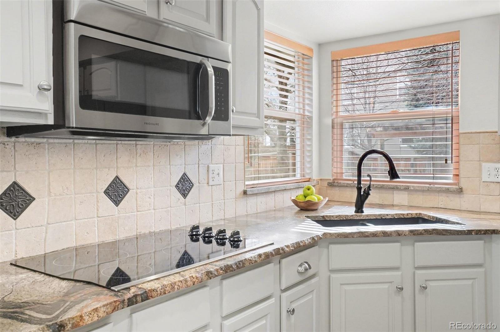 MLS Image #13 for 2276  indian paintbrush drive,highlands ranch, Colorado