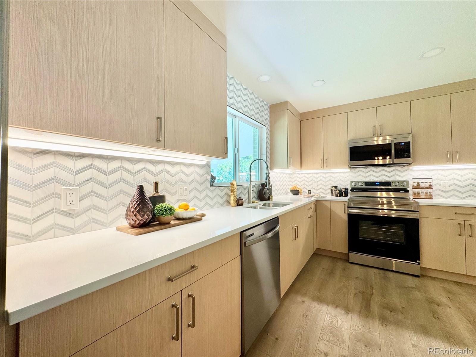 MLS Image #10 for 1540 s forest street,denver, Colorado