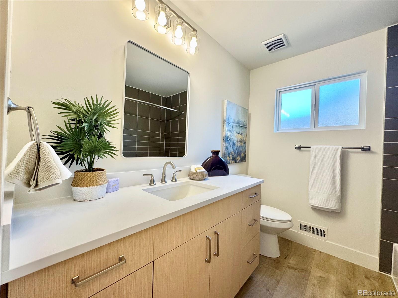 MLS Image #22 for 1540 s forest street,denver, Colorado