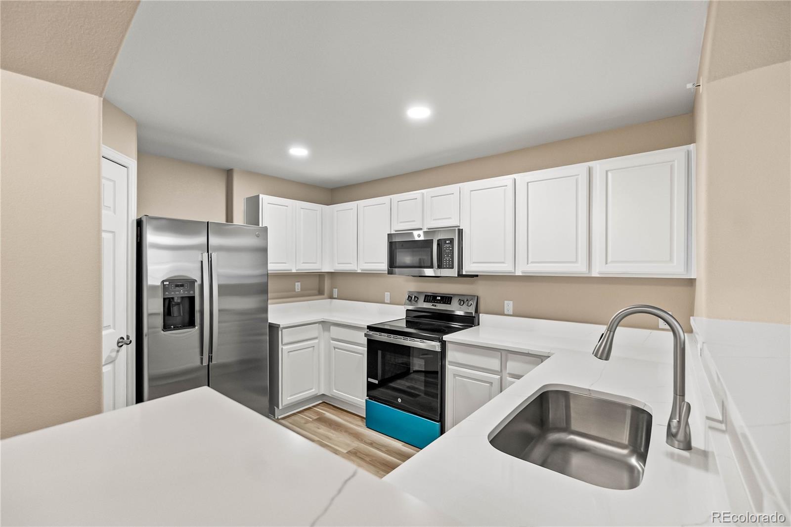 MLS Image #12 for 474  black feather loop 411,castle rock, Colorado