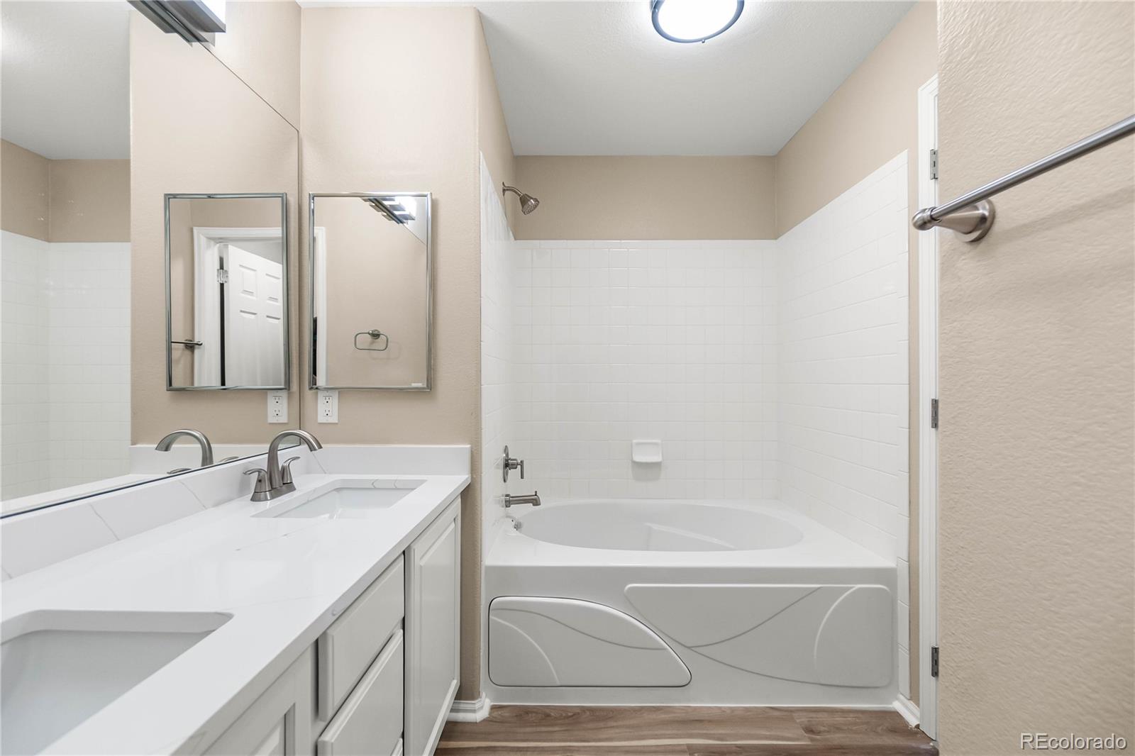 MLS Image #20 for 474  black feather loop 411,castle rock, Colorado