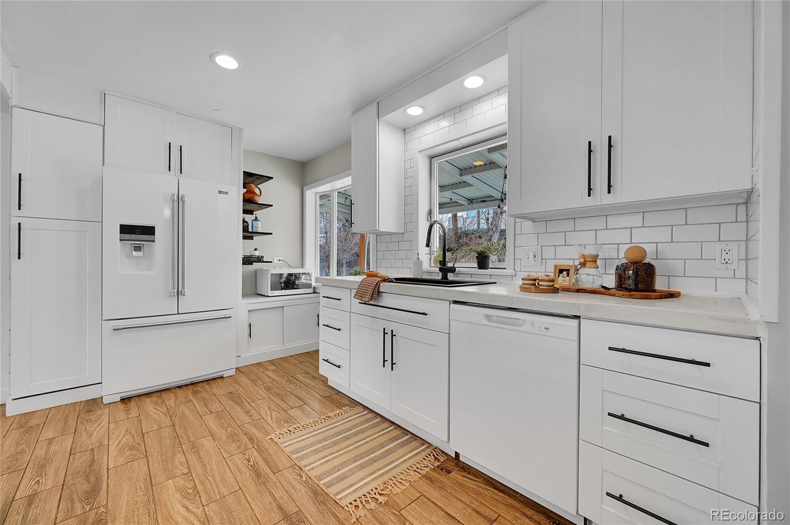 MLS Image #12 for 2884 s harrison street,denver, Colorado