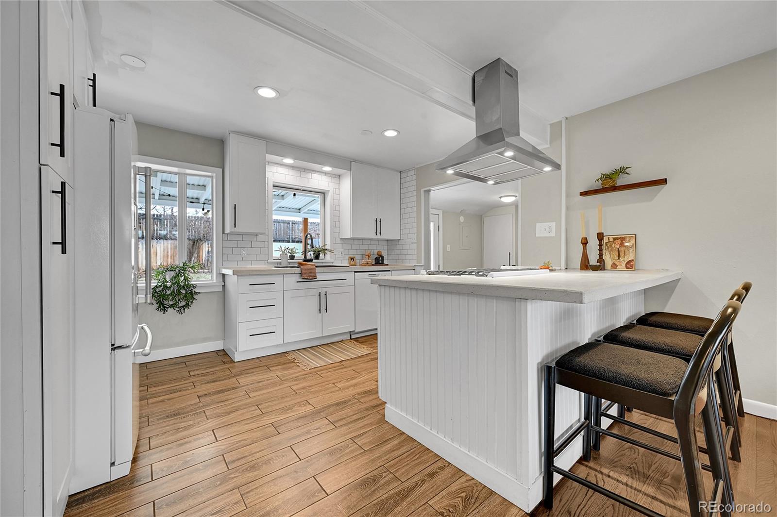 MLS Image #6 for 2884 s harrison street,denver, Colorado