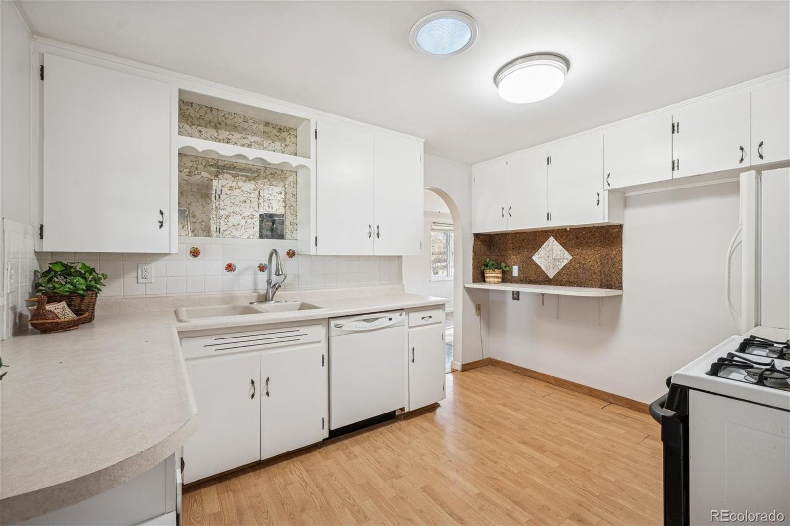 MLS Image #11 for 3503 w 53rd avenue,denver, Colorado