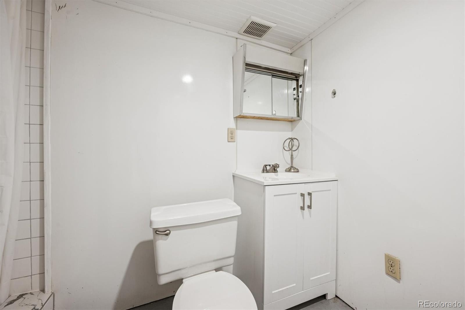 MLS Image #19 for 3503 w 53rd avenue,denver, Colorado
