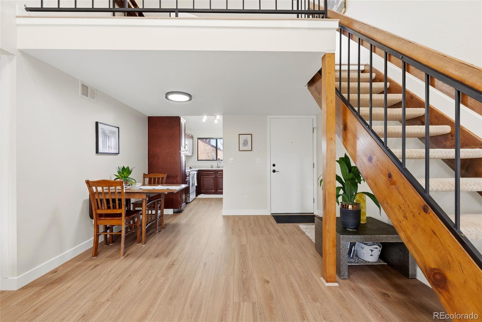 MLS Image #6 for 433  wright street 304,lakewood, Colorado