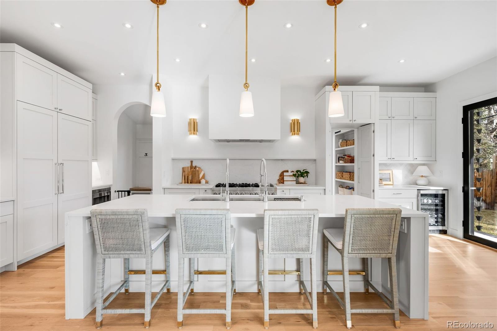 MLS Image #11 for 2900 s madison street,denver, Colorado