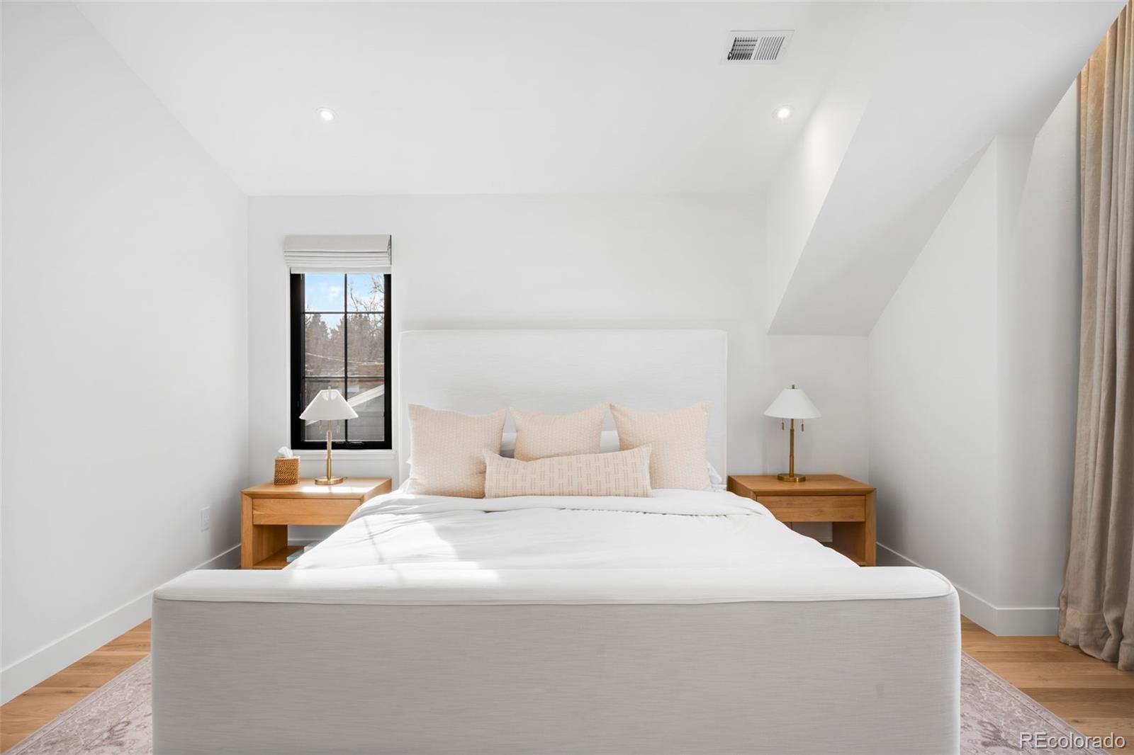 MLS Image #19 for 2900 s madison street,denver, Colorado