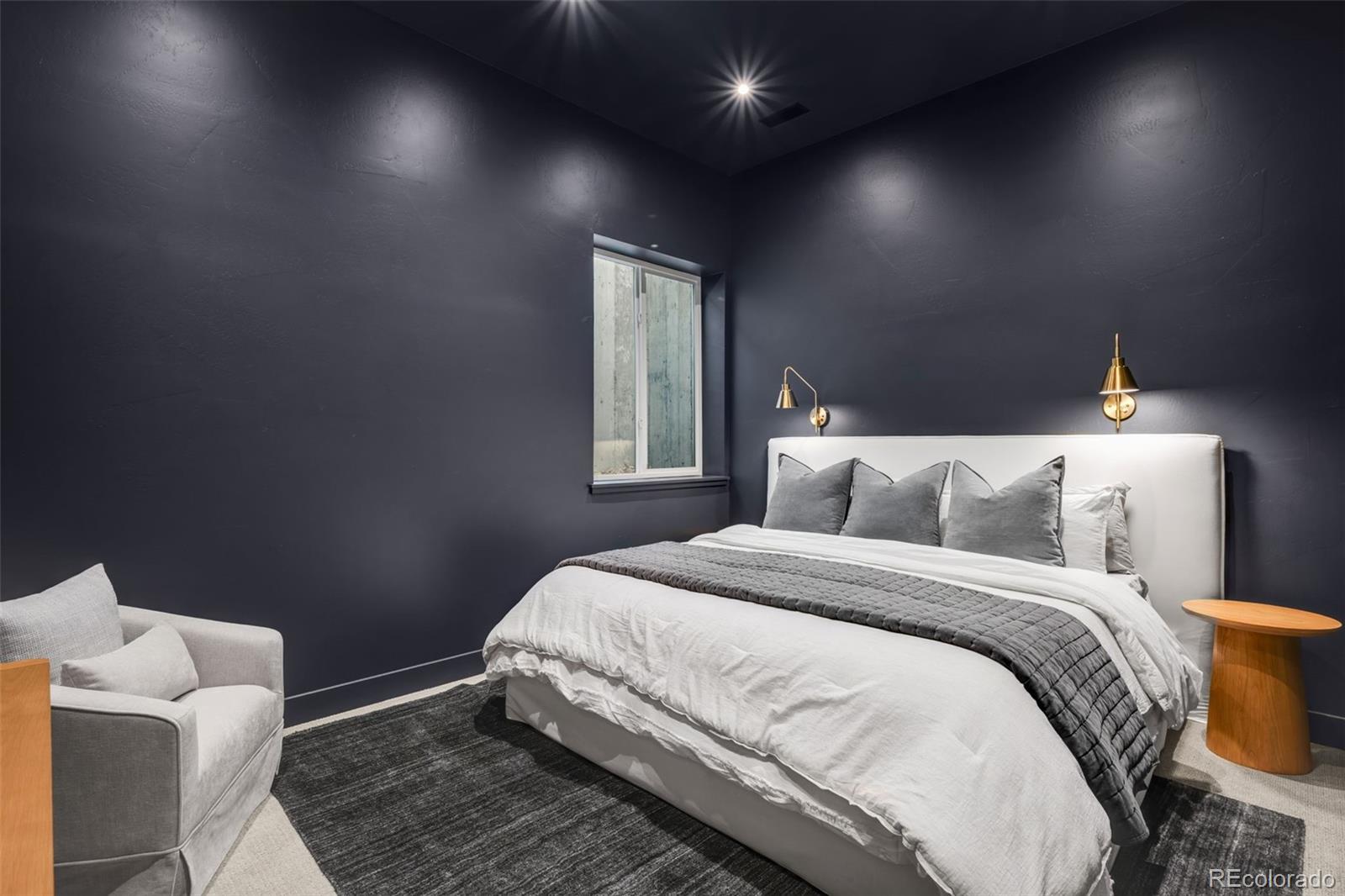 MLS Image #36 for 2900 s madison street,denver, Colorado