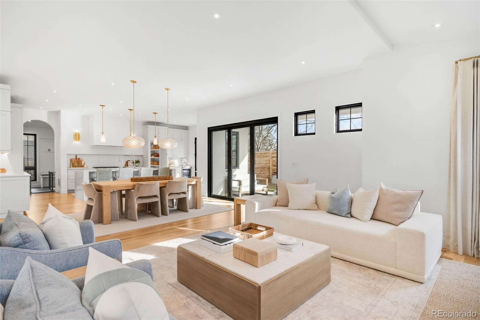 MLS Image #9 for 2900 s madison street,denver, Colorado
