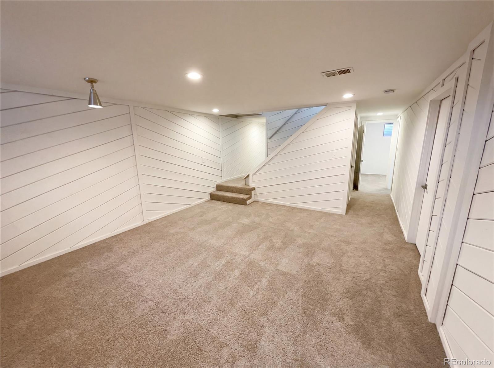 MLS Image #15 for 6805 e arizona avenue,denver, Colorado