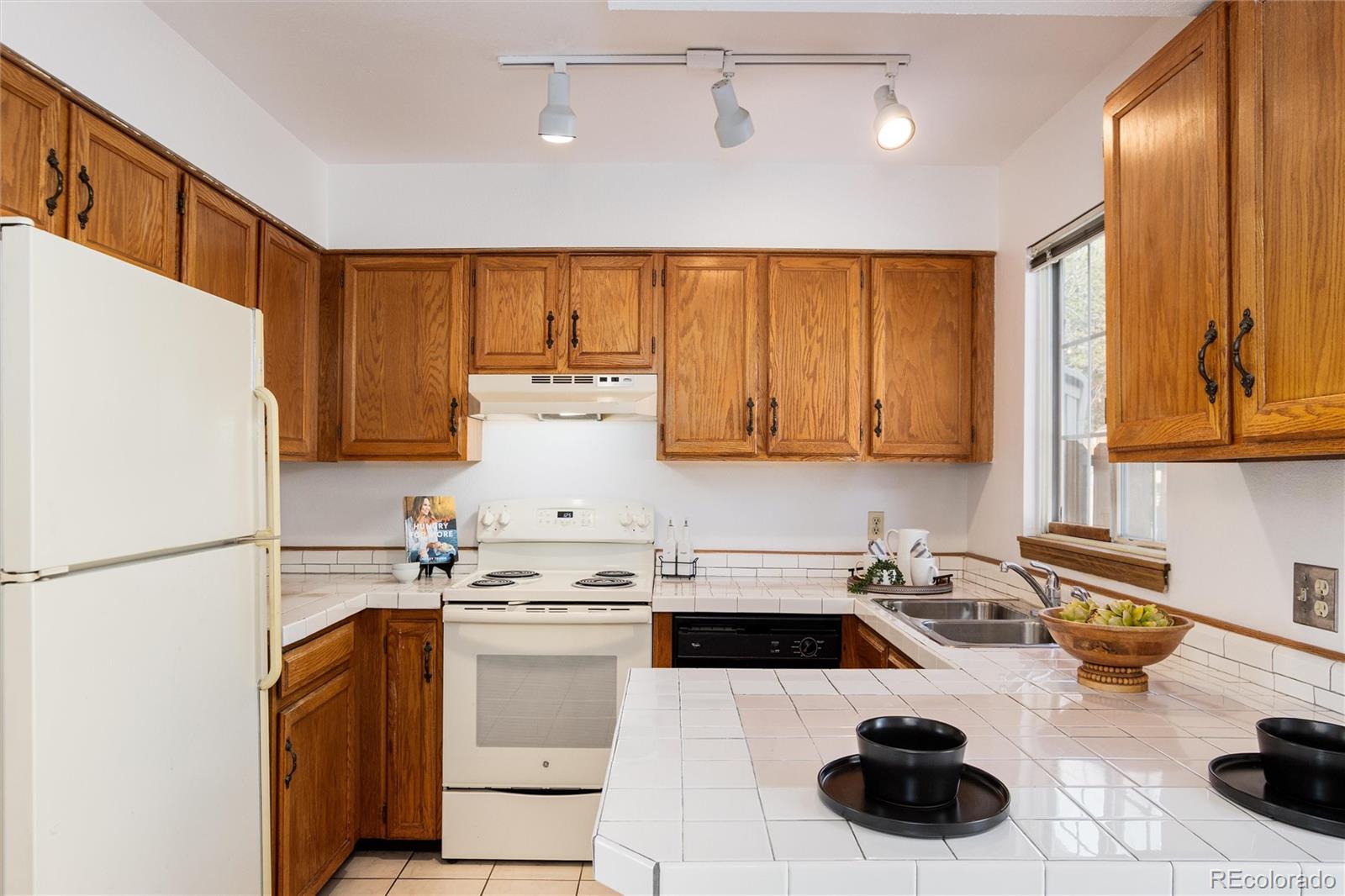 MLS Image #15 for 9256 w ontario drive ,littleton, Colorado