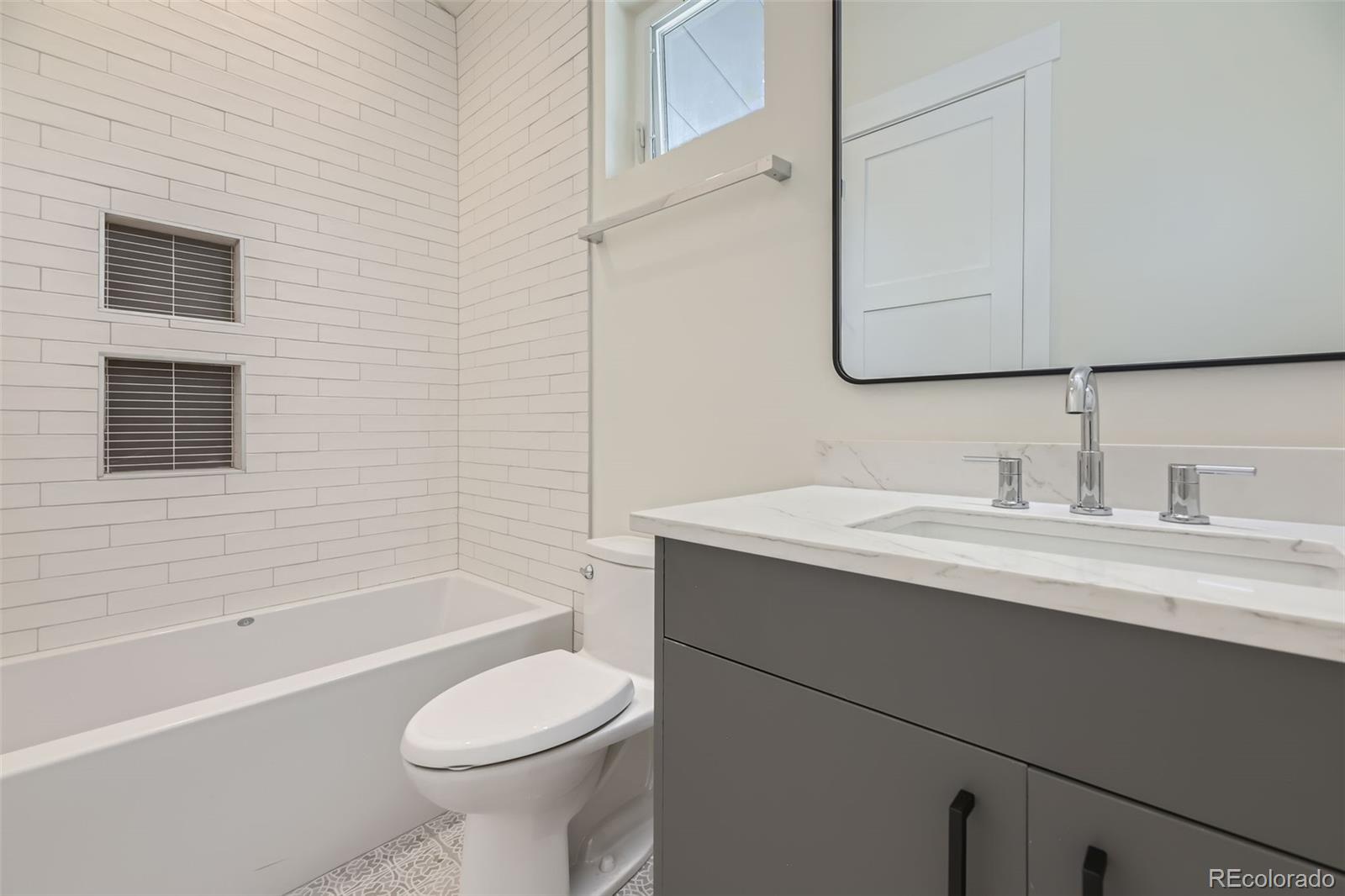 MLS Image #23 for 3212 s dahlia street,denver, Colorado