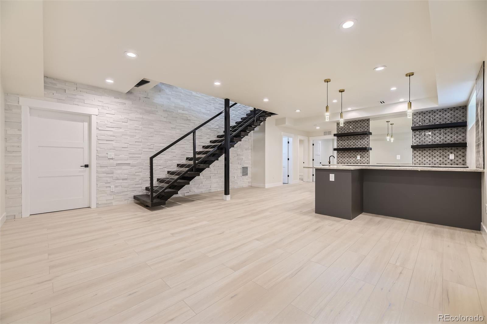 MLS Image #31 for 3212 s dahlia street,denver, Colorado