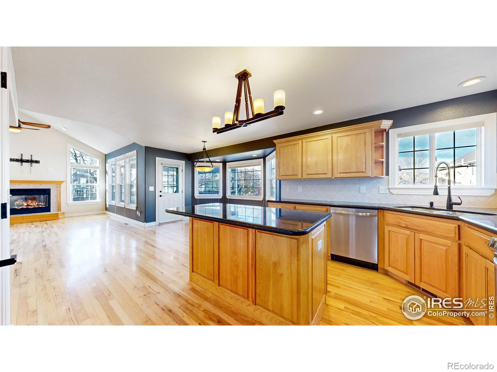 MLS Image #11 for 459  cape dory drive,loveland, Colorado