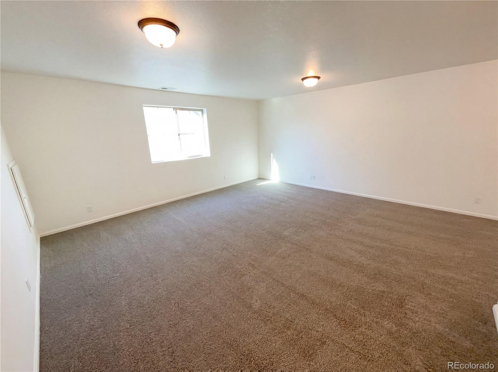 MLS Image #19 for 18257 e 52nd avenue,denver, Colorado