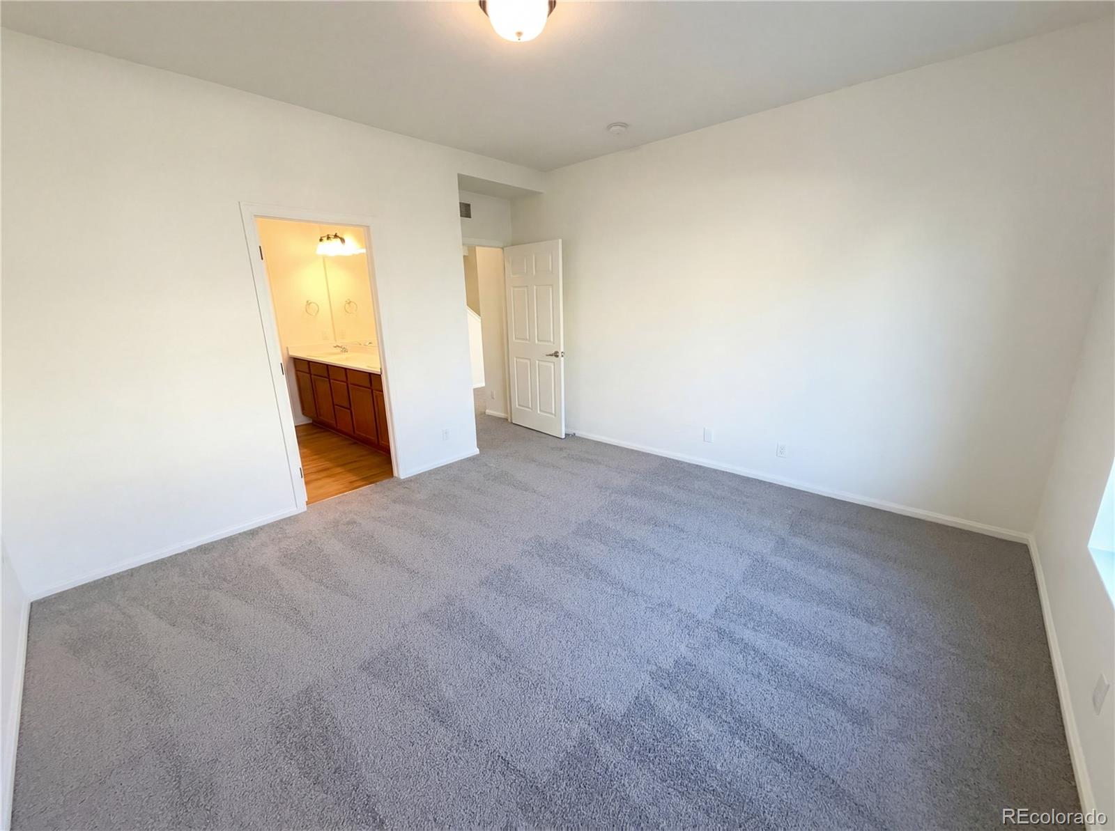 MLS Image #3 for 18257 e 52nd avenue,denver, Colorado