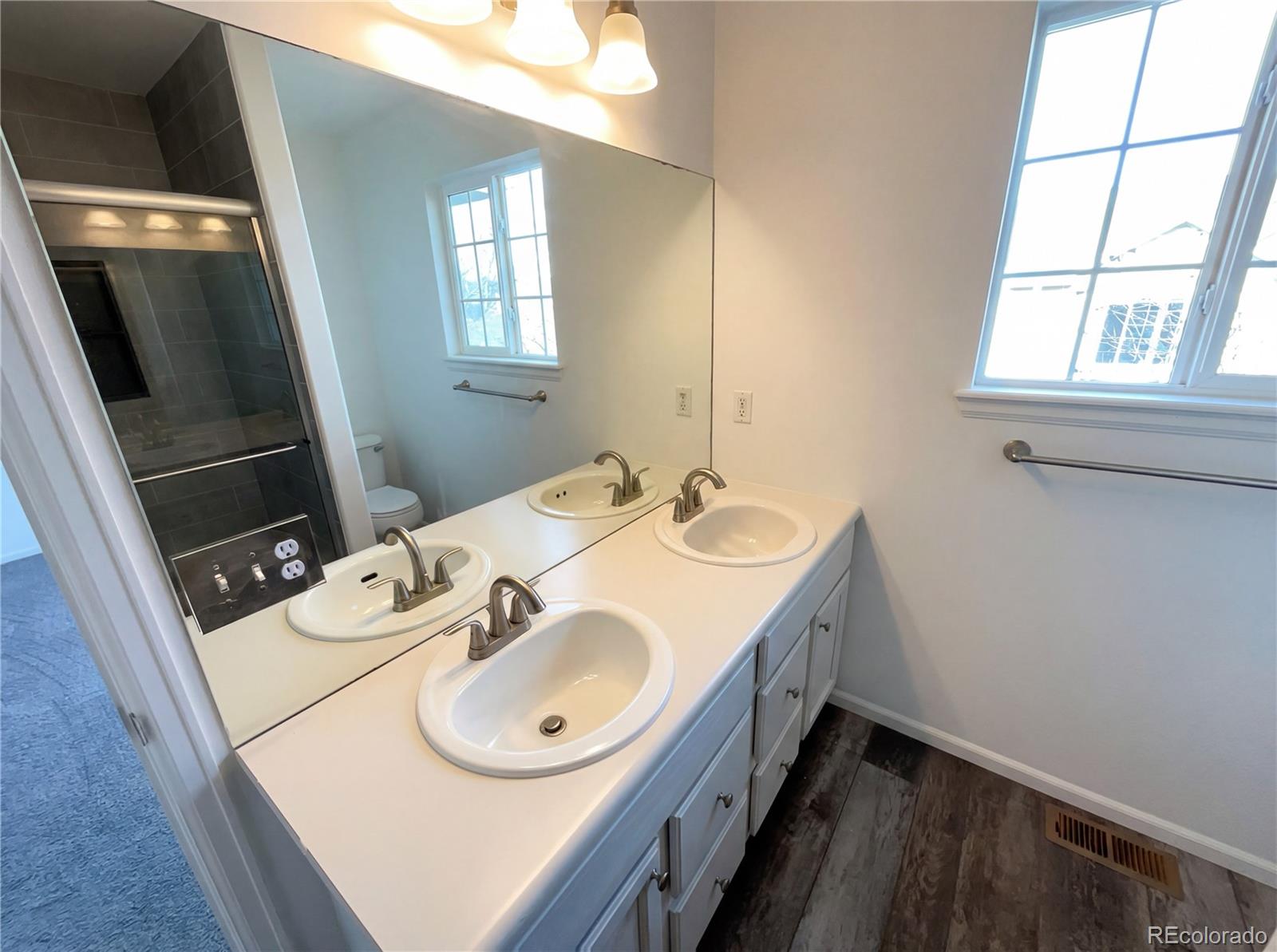 MLS Image #14 for 12113 e 2nd drive ,aurora, Colorado
