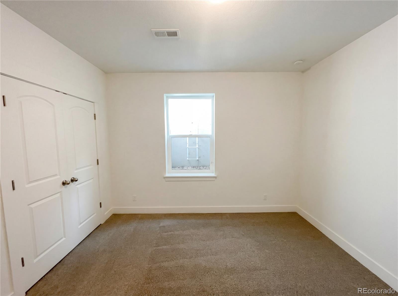 MLS Image #10 for 10260 e 57th place,denver, Colorado
