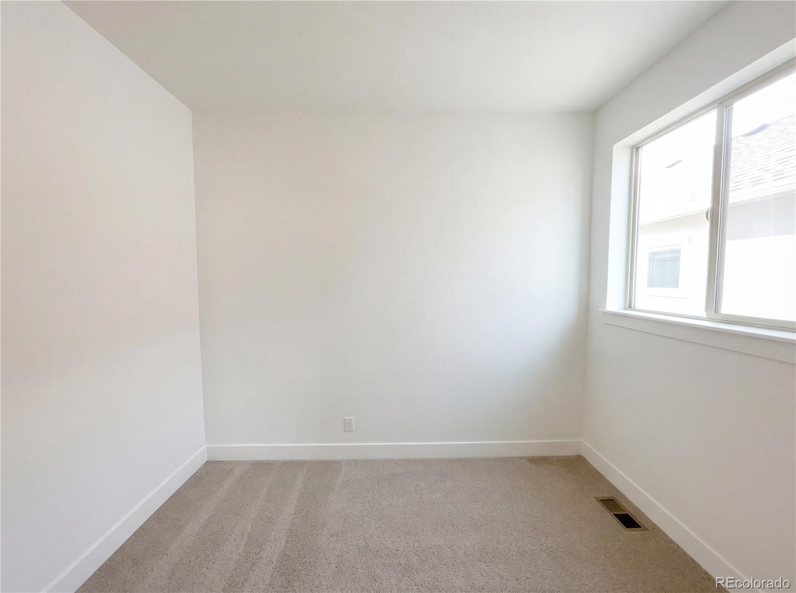 MLS Image #16 for 10260 e 57th place,denver, Colorado