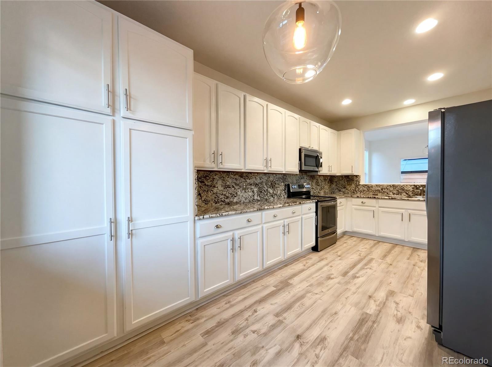 MLS Image #13 for 10468  olathe way,commerce city, Colorado