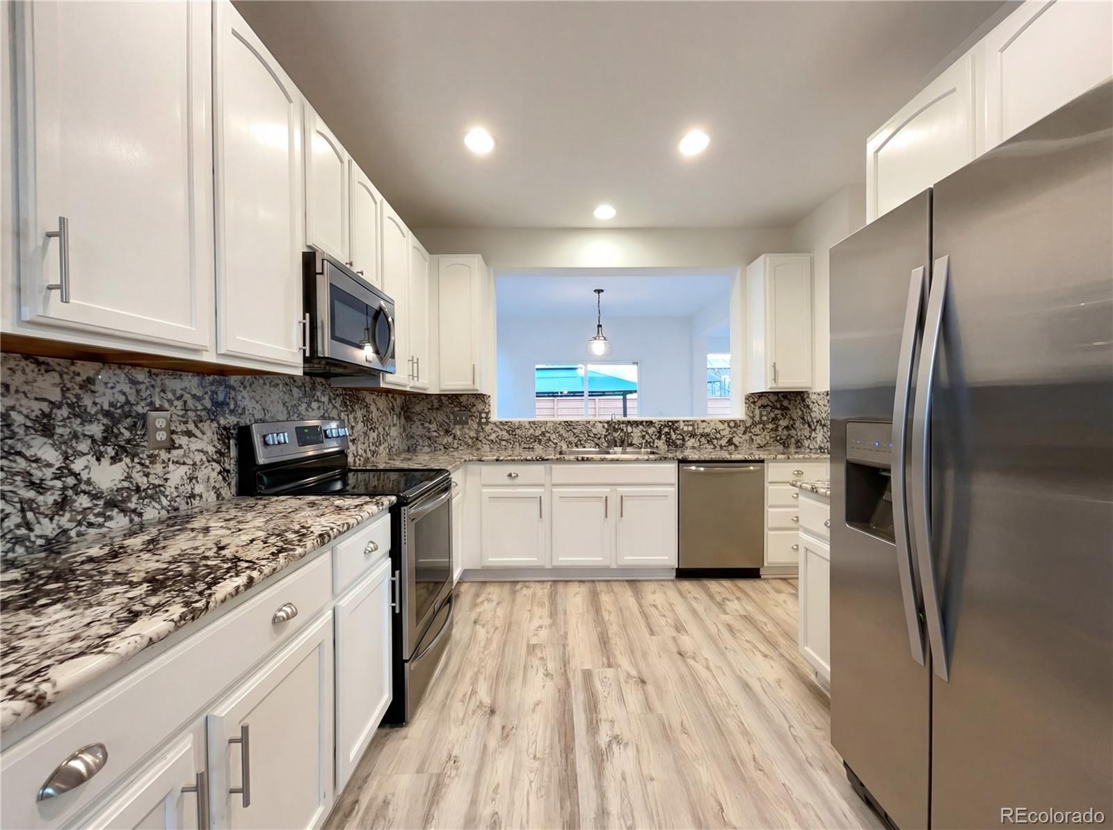 MLS Image #15 for 10468  olathe way,commerce city, Colorado
