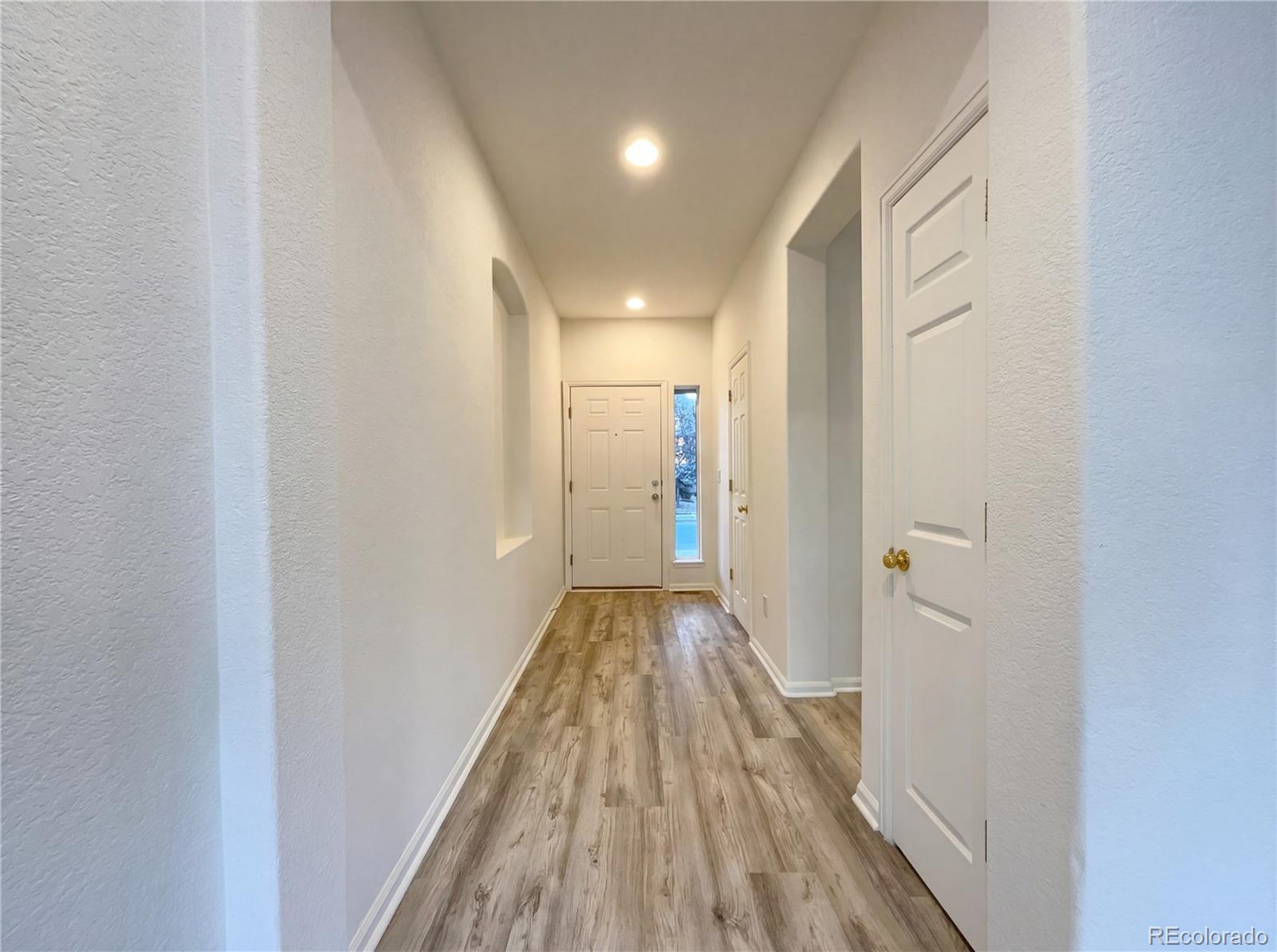 MLS Image #9 for 10468  olathe way,commerce city, Colorado