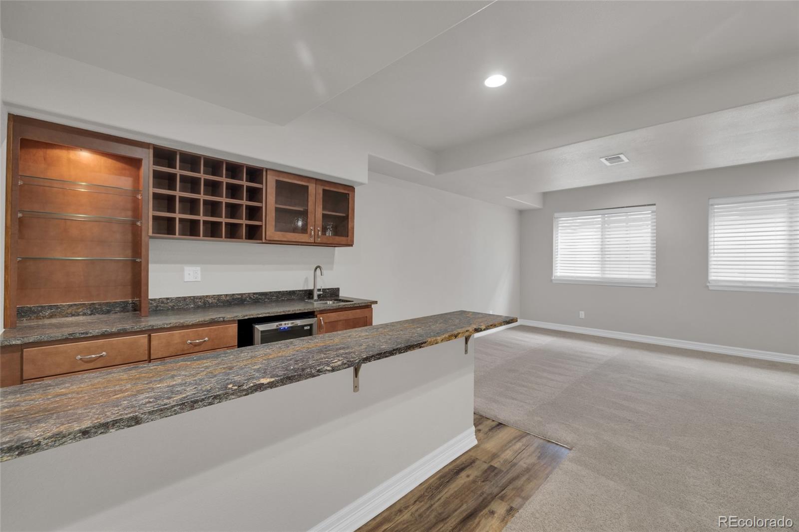 MLS Image #19 for 1701 s poplar ,denver, Colorado