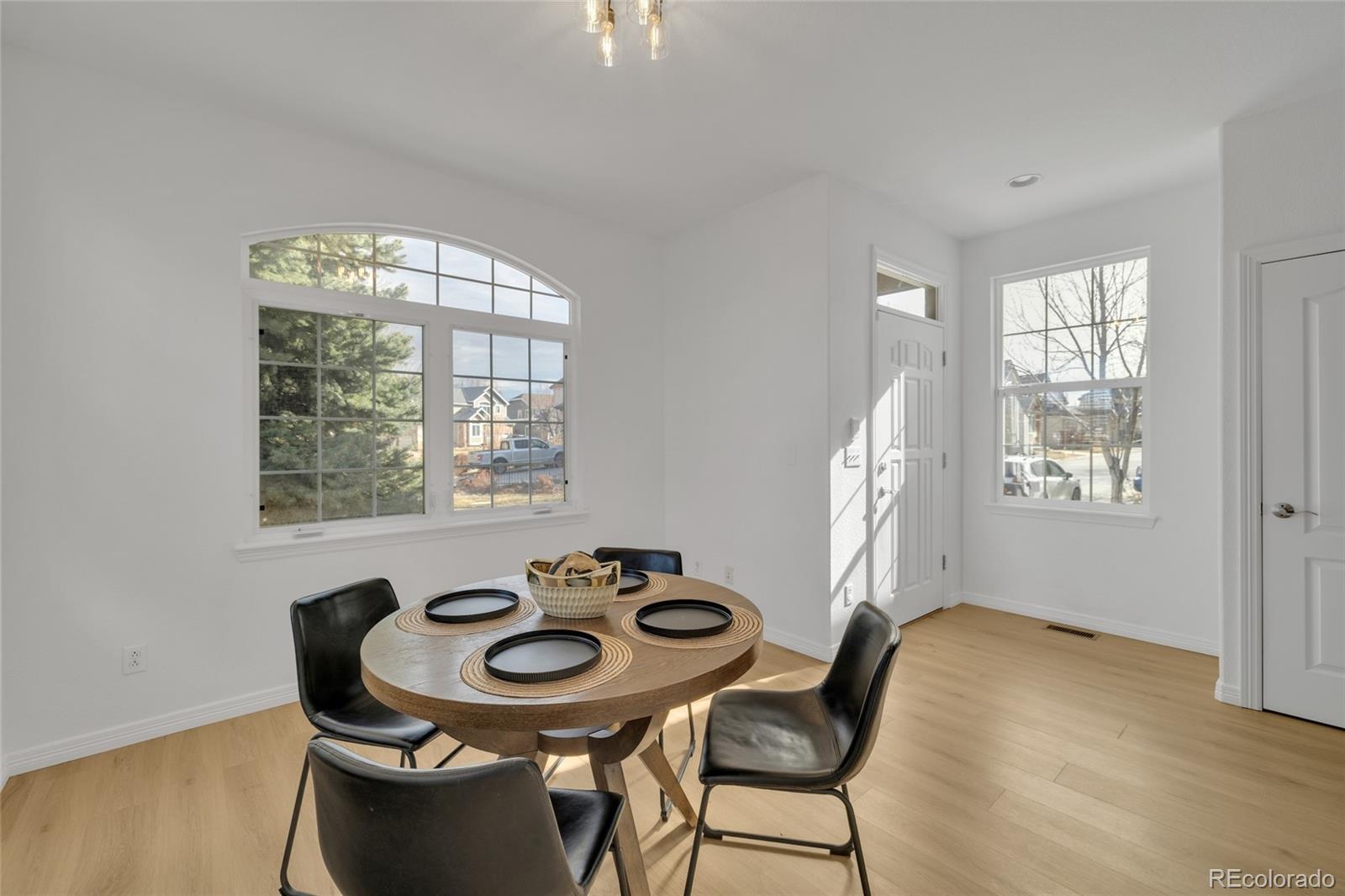 MLS Image #7 for 1701 s poplar ,denver, Colorado