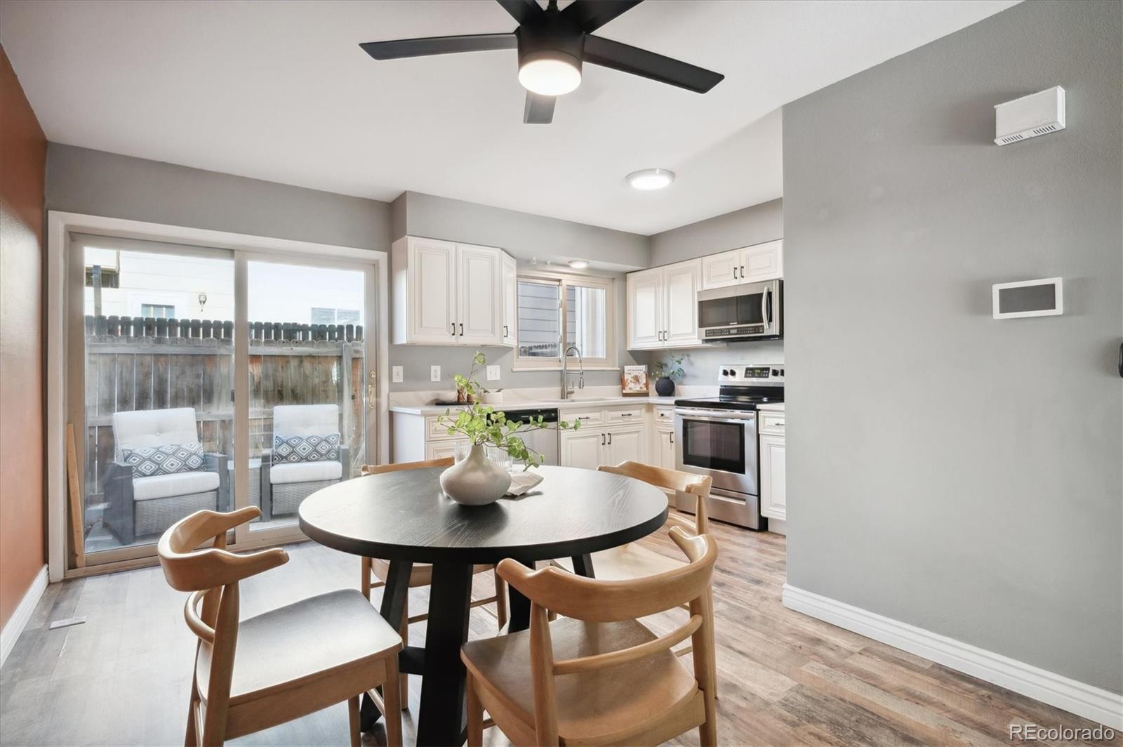 MLS Image #4 for 2105  coronado parkway,denver, Colorado