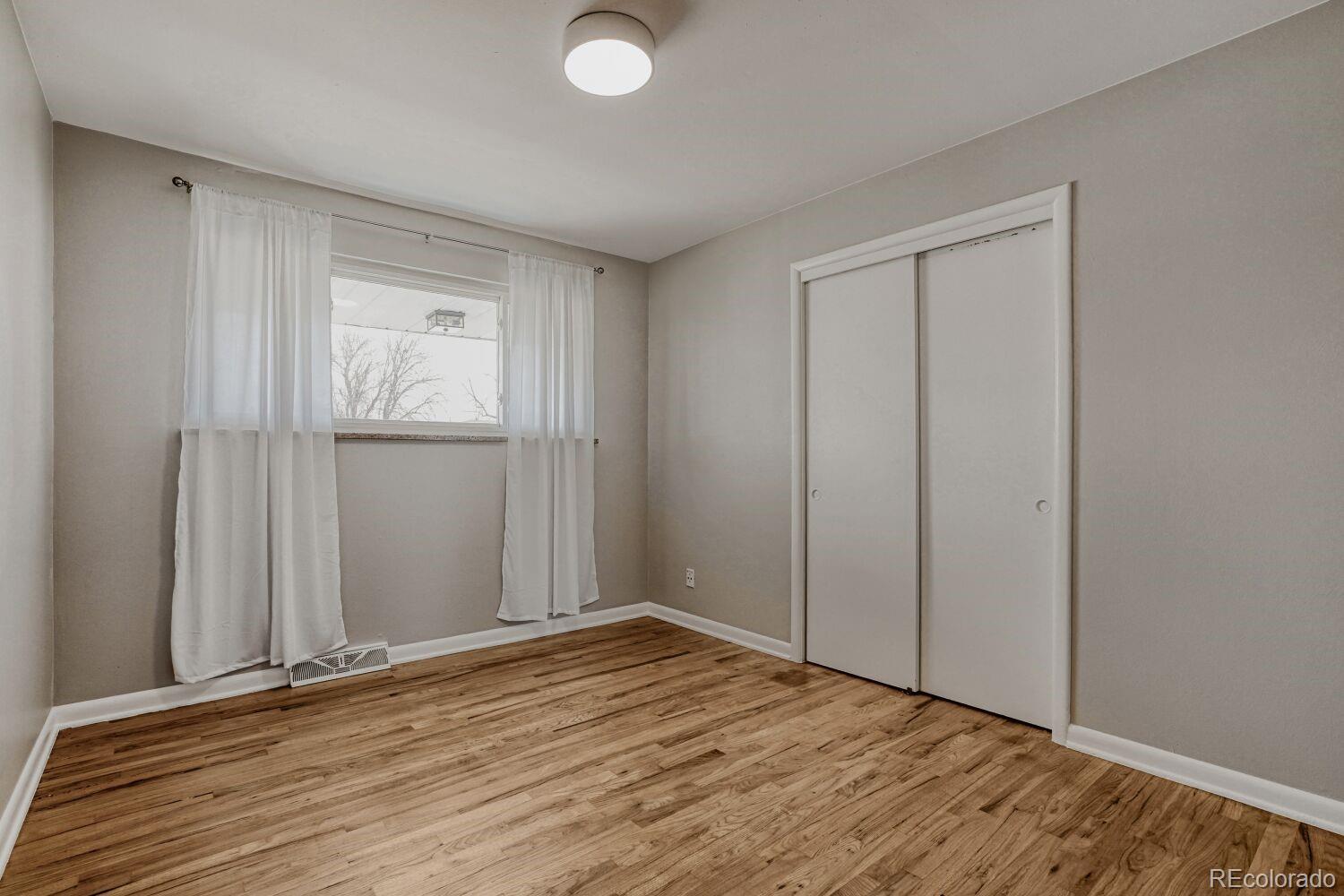 MLS Image #11 for 5065 s delaware street,englewood, Colorado
