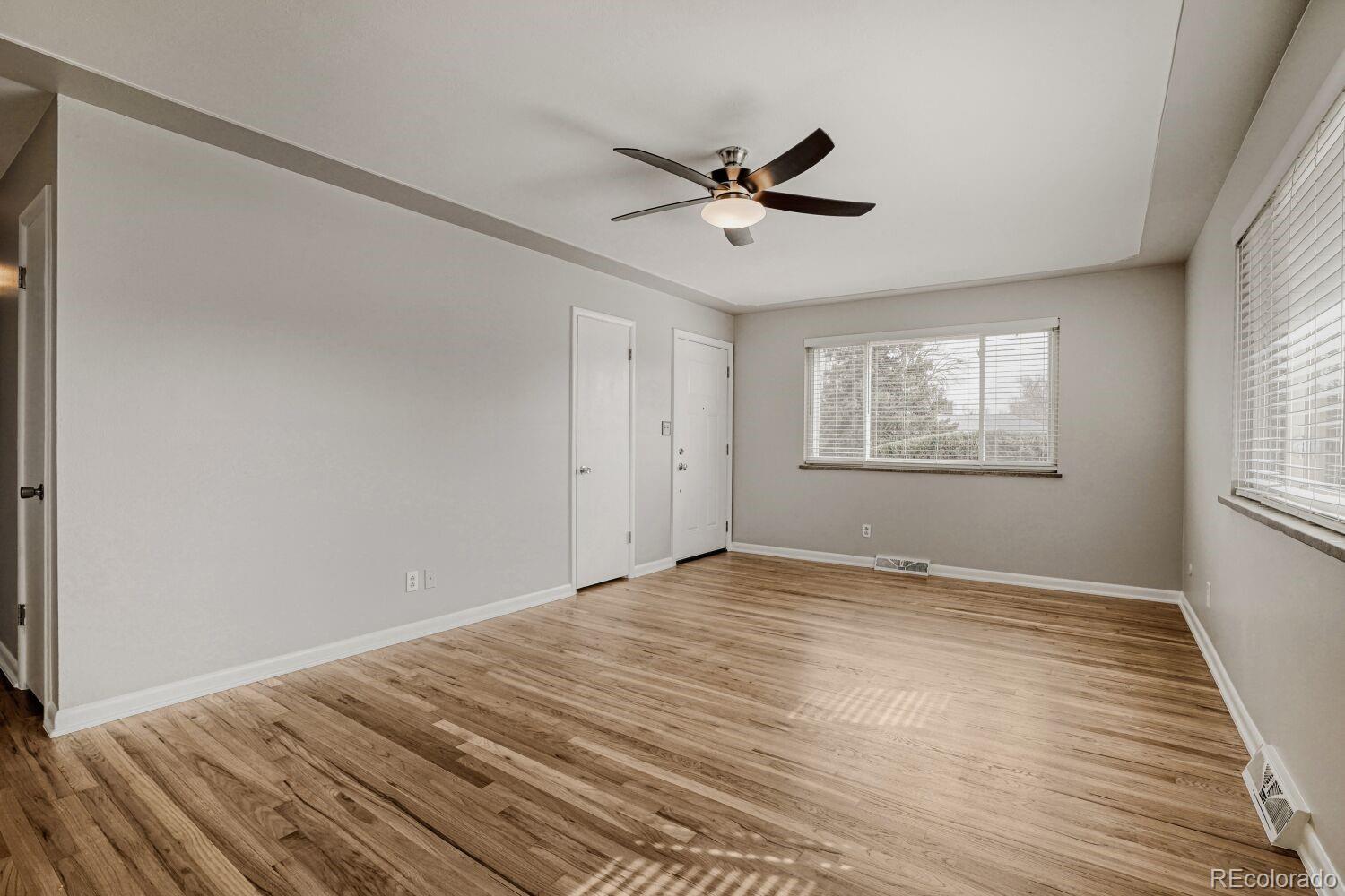 MLS Image #4 for 5065 s delaware street,englewood, Colorado