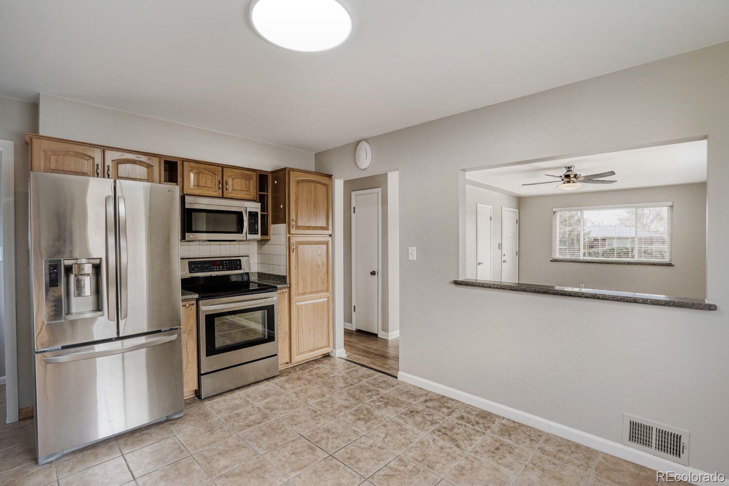 MLS Image #6 for 5065 s delaware street,englewood, Colorado