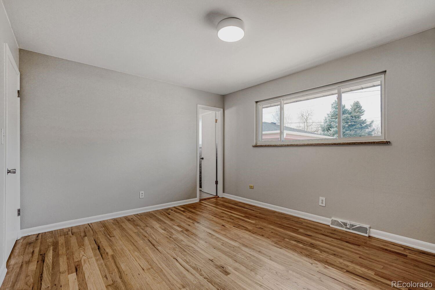 MLS Image #9 for 5065 s delaware street,englewood, Colorado