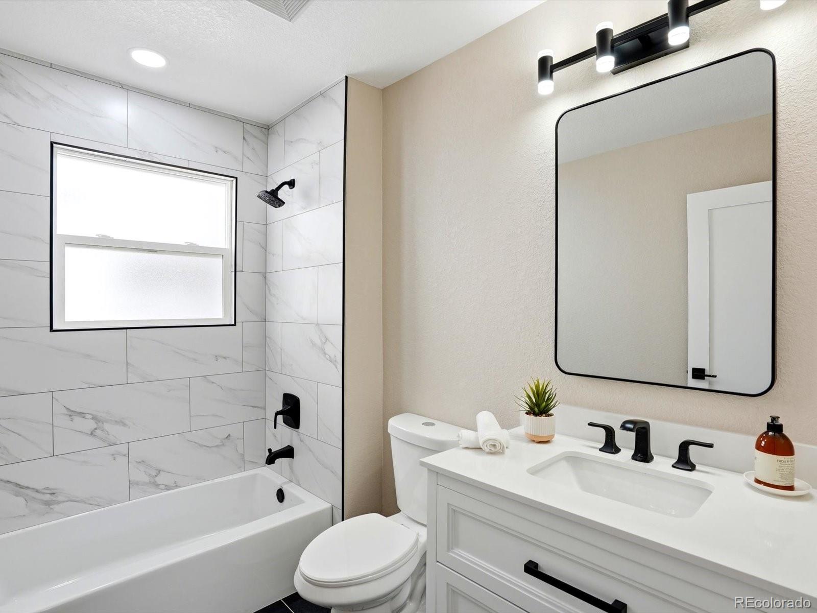 MLS Image #11 for 4110  vrain street,denver, Colorado