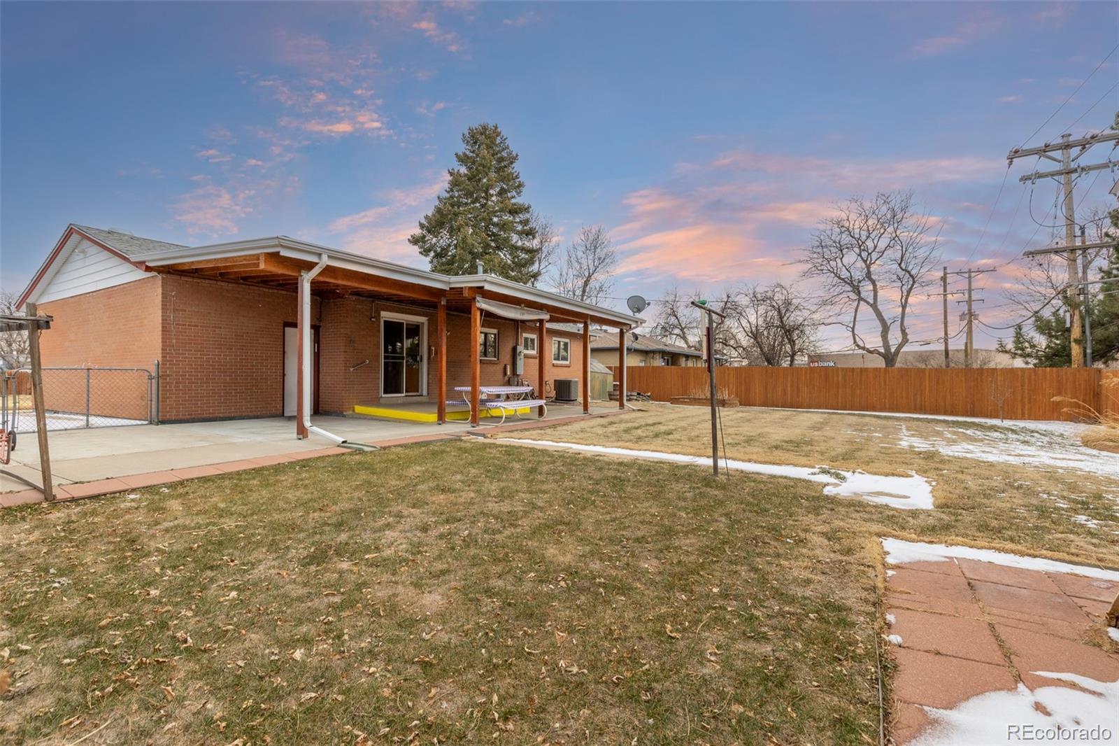 MLS Image #14 for 3095 s zurich court,denver, Colorado