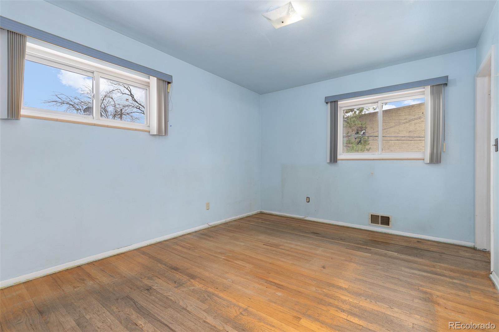 MLS Image #25 for 3095 s zurich court,denver, Colorado