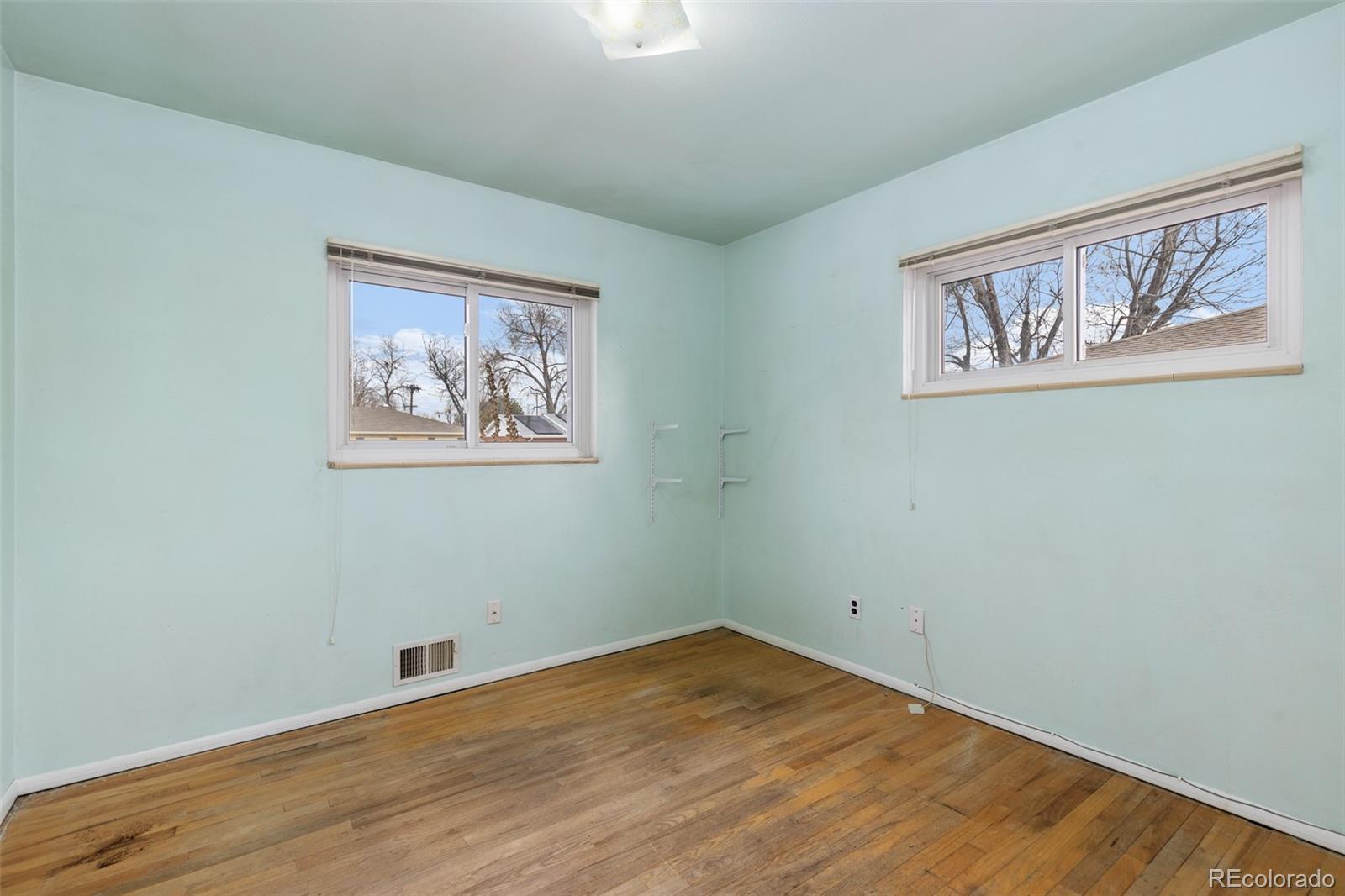 MLS Image #30 for 3095 s zurich court,denver, Colorado