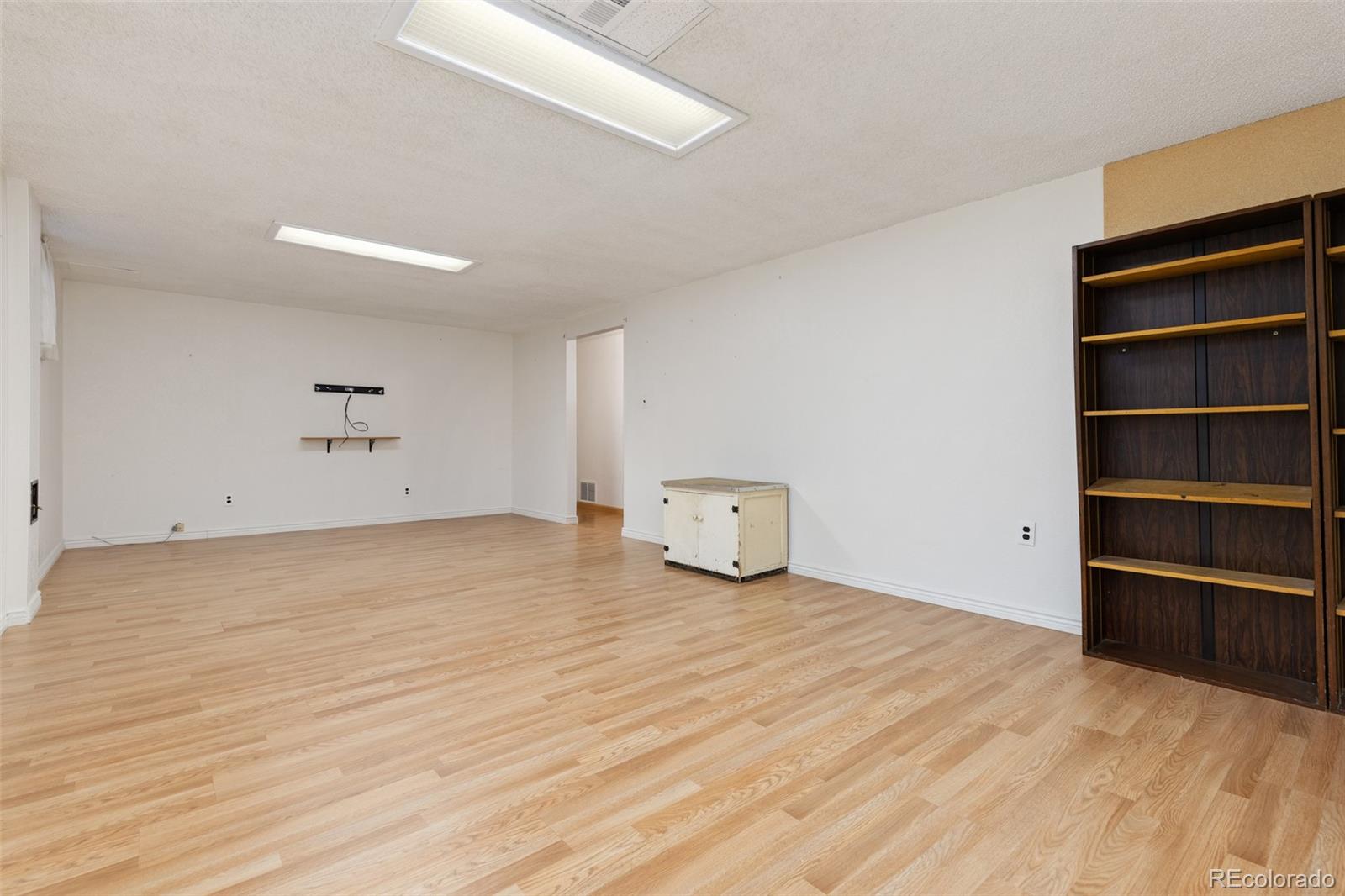MLS Image #34 for 3095 s zurich court,denver, Colorado