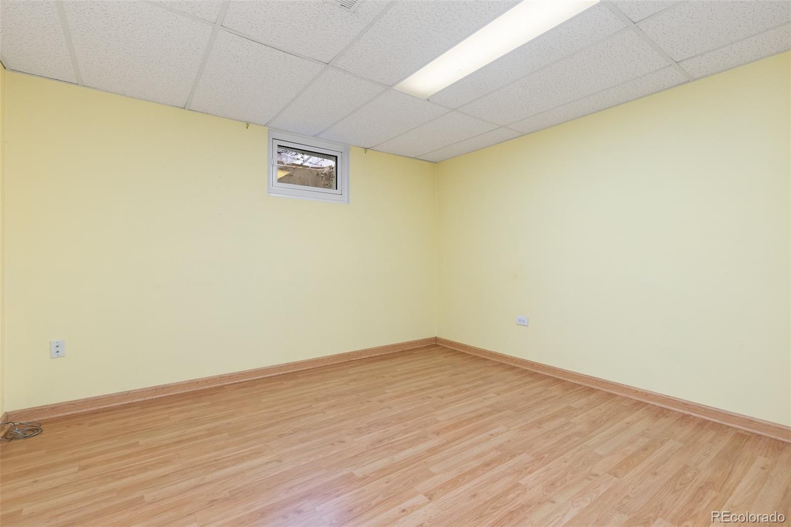 MLS Image #36 for 3095 s zurich court,denver, Colorado