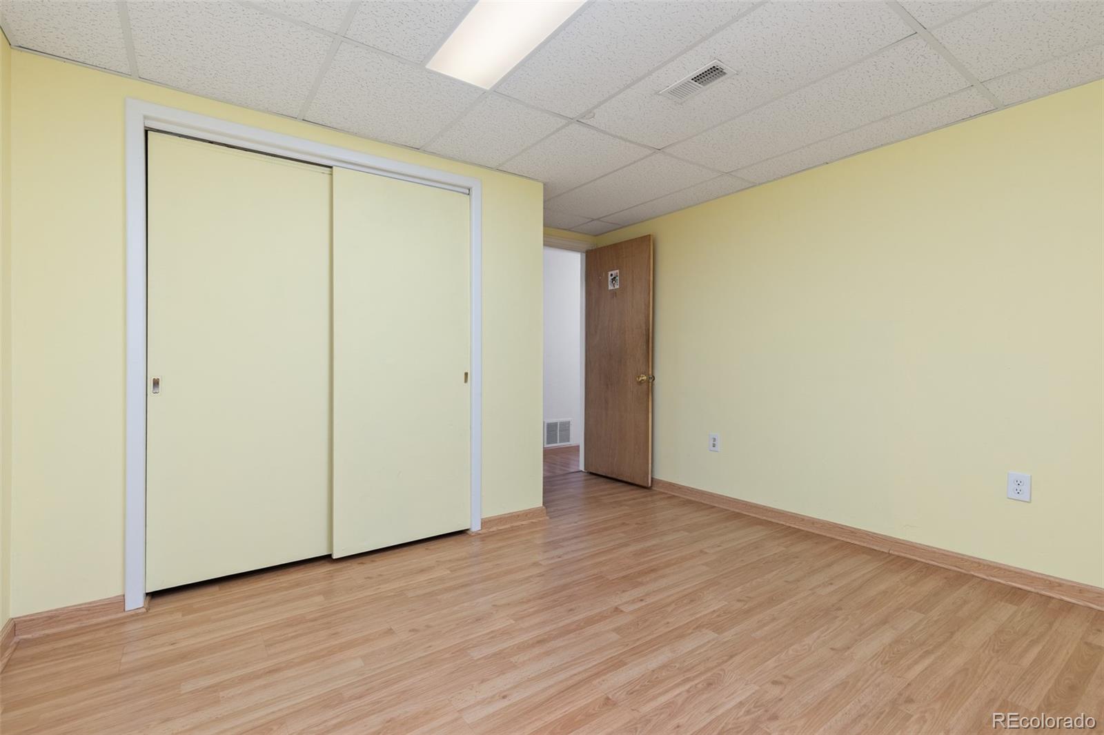 MLS Image #37 for 3095 s zurich court,denver, Colorado