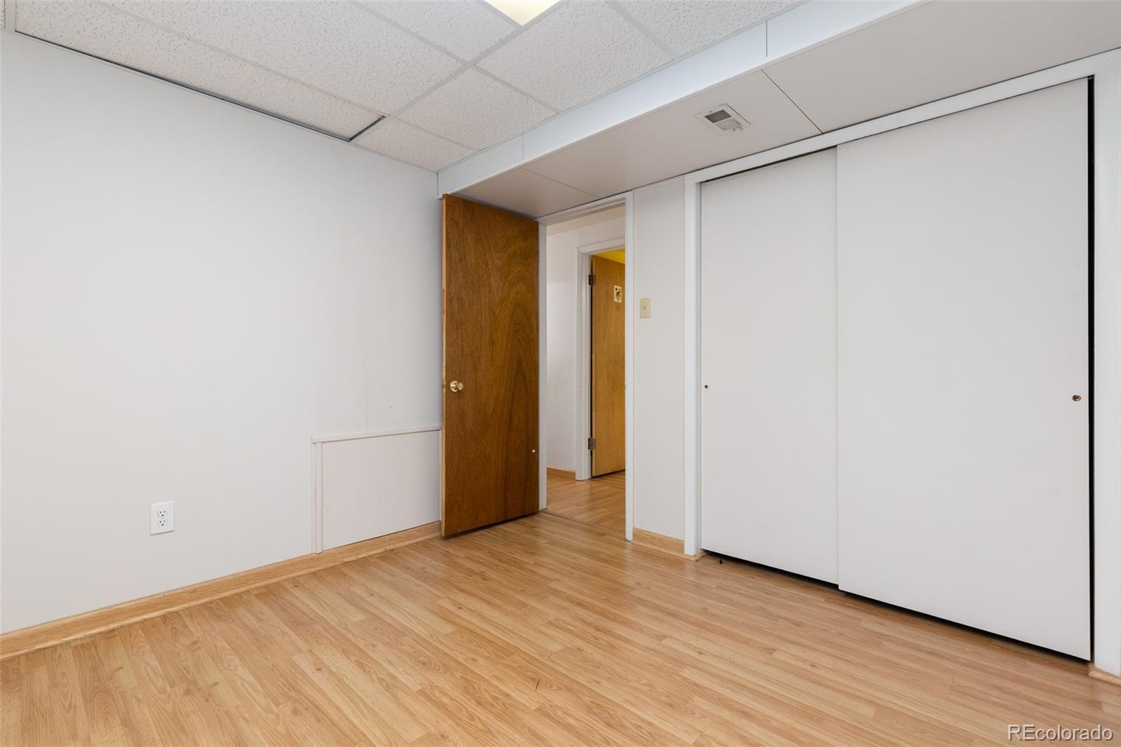 MLS Image #41 for 3095 s zurich court,denver, Colorado