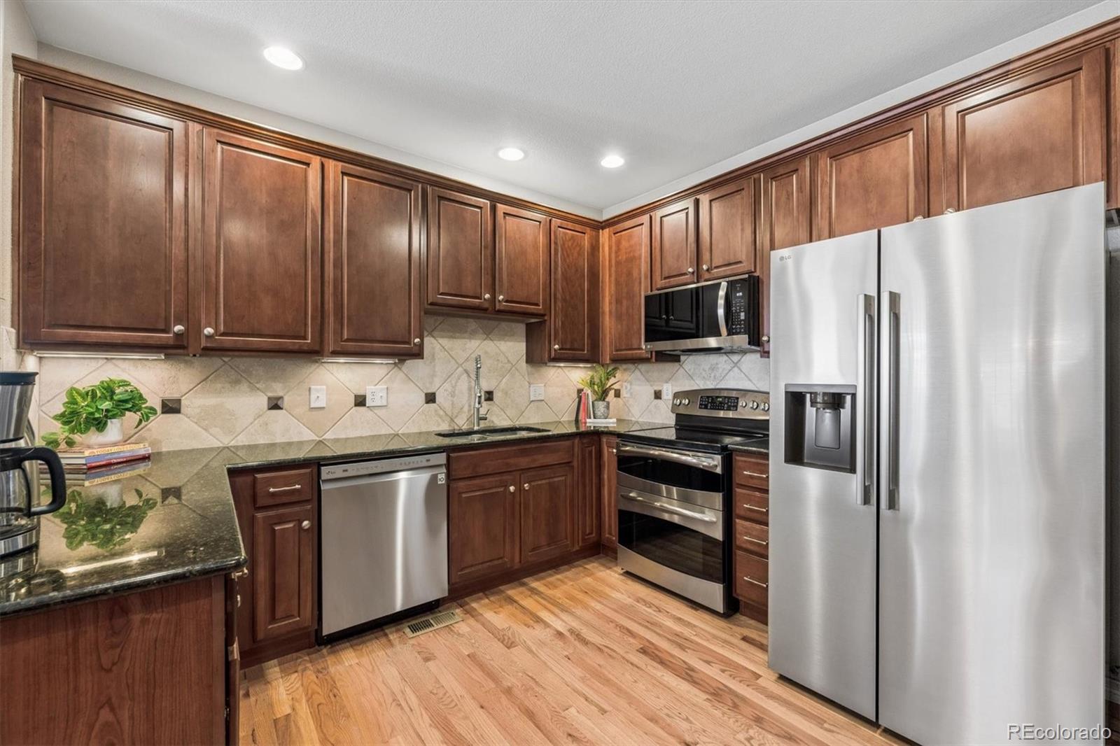 MLS Image #8 for 22230 e euclid drive,aurora, Colorado
