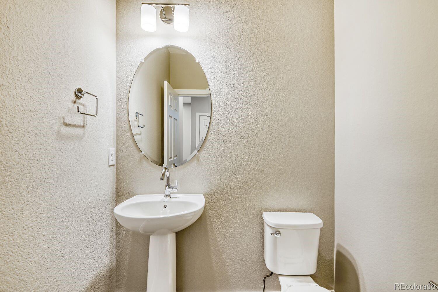 MLS Image #7 for 16244 e 47th drive ,denver, Colorado