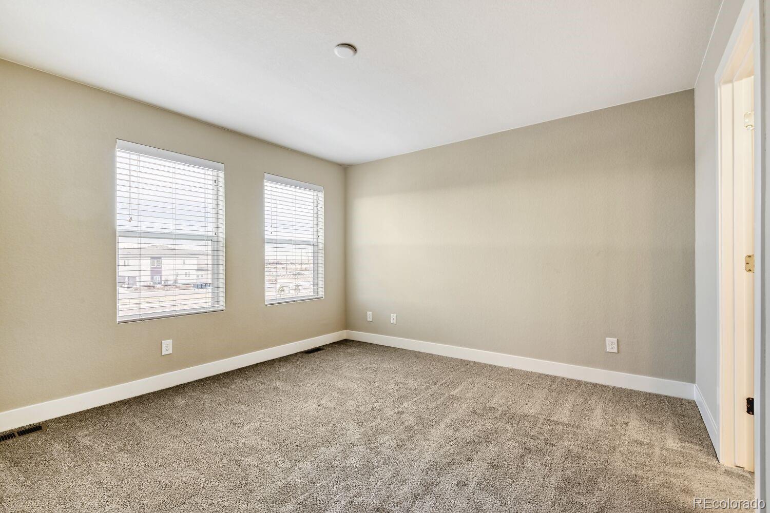 MLS Image #8 for 16244 e 47th drive ,denver, Colorado