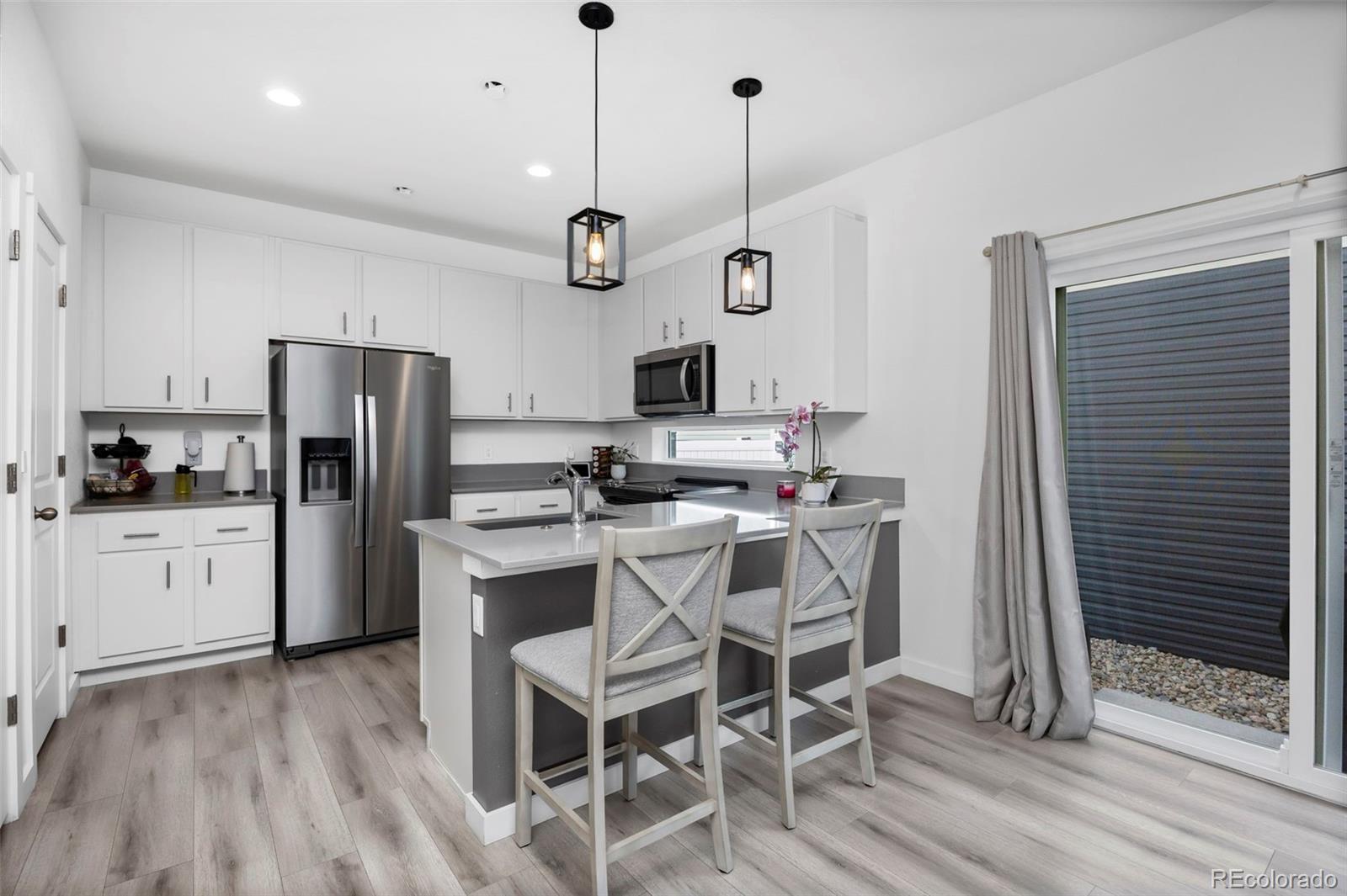 MLS Image #3 for 4999 n yampa street,denver, Colorado