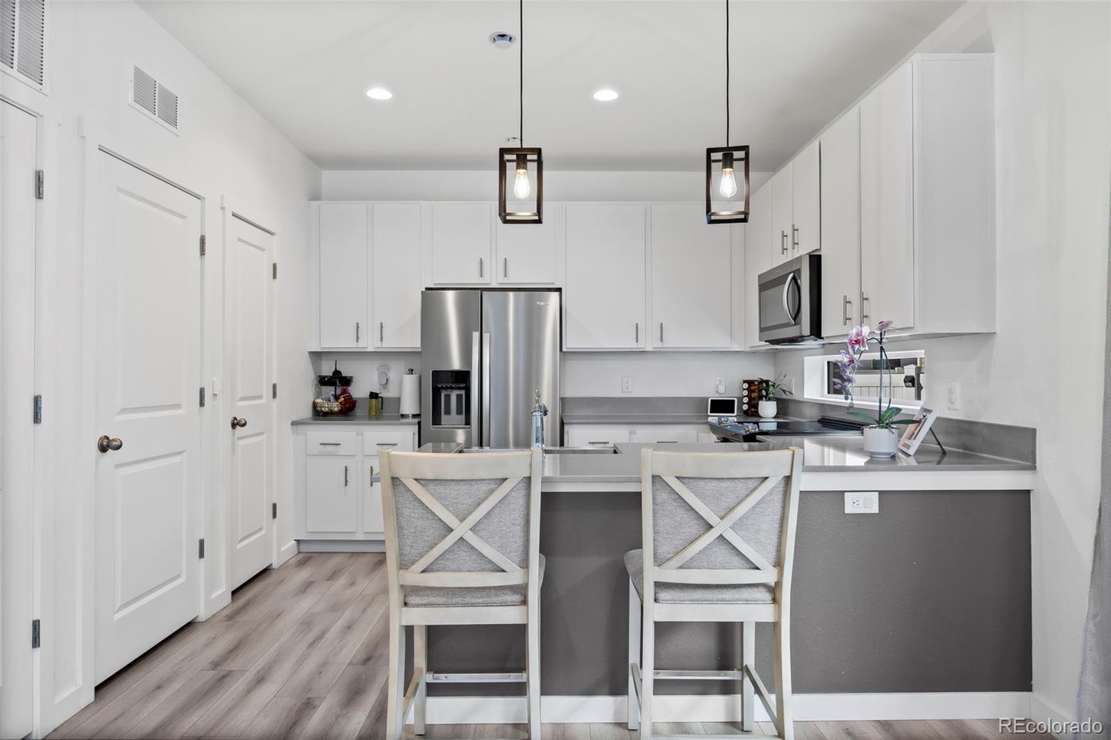 MLS Image #4 for 4999 n yampa street,denver, Colorado