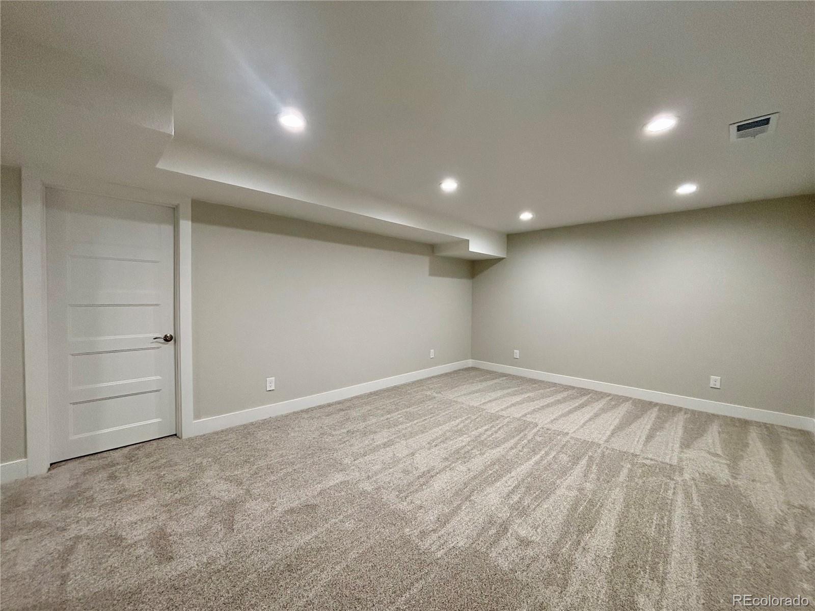 MLS Image #18 for 7629 s fenton street,littleton, Colorado