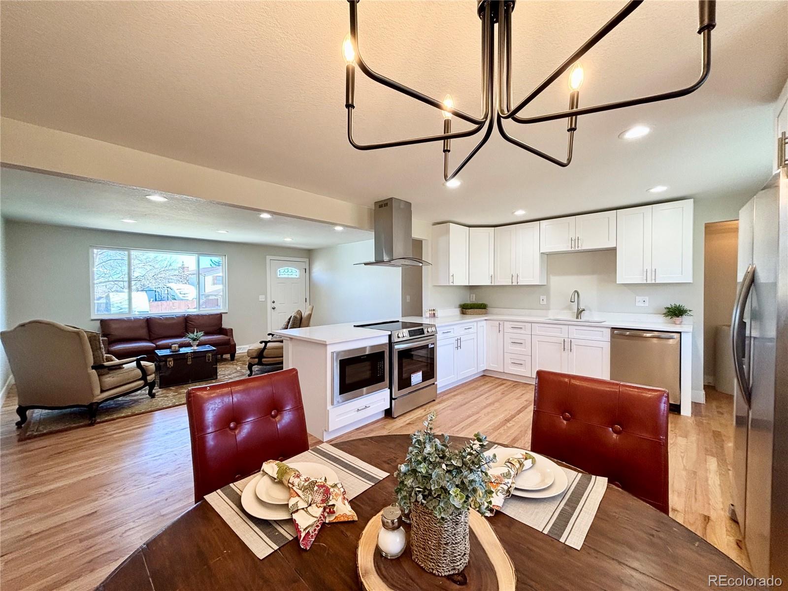 MLS Image #5 for 7629 s fenton street,littleton, Colorado